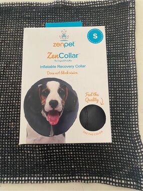 (MW1) ZenPet ZenCollar Inflatable Recovery Collar - Small, Gray  New With Tags